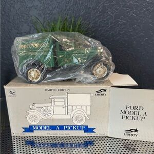 Liberty Model A Pickup Die-Cast Coin Bank – Limited Edition Green/Gold